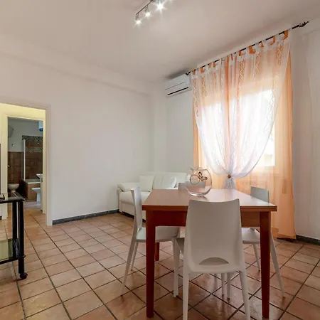 Guesthost - San Giovanni In Laterano Cozy And Quiet Flat * ローマ
