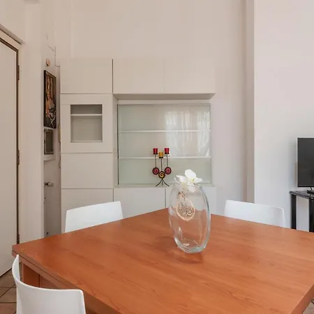 Guesthost - San Giovanni In Laterano Cozy And Quiet Flat
