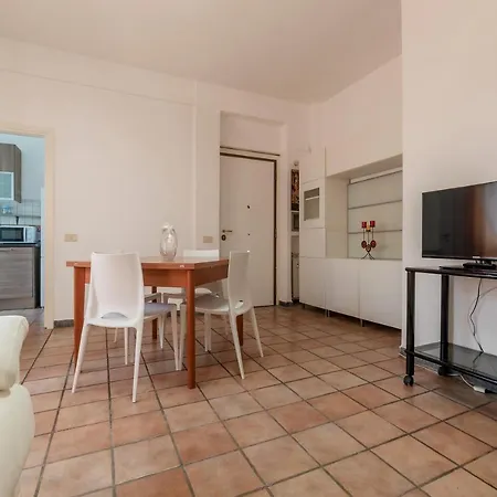 Guesthost - San Giovanni In Laterano Cozy And Quiet Flat